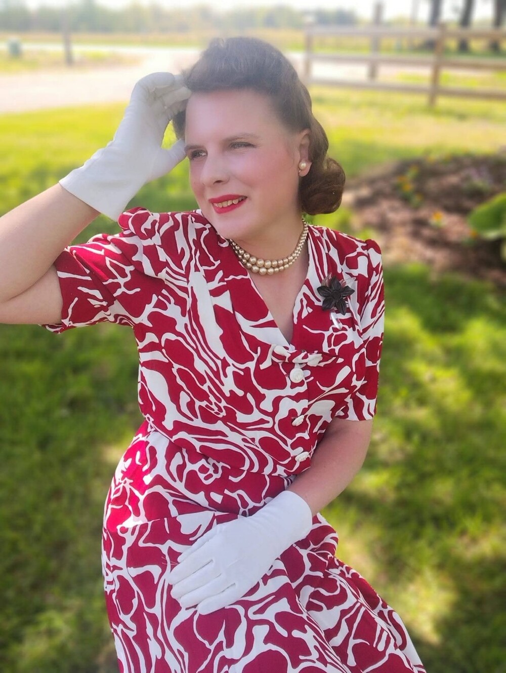 Vintage Style Red and Cream Floral Button-Front Women's Dress